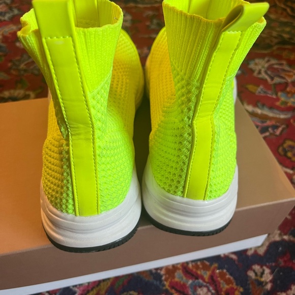 Zara Sock Sneaker - Picture 4 of 5